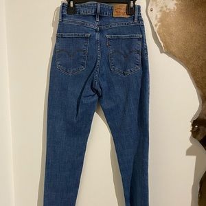 Levi’s 721 High Rise Skinny Jeans